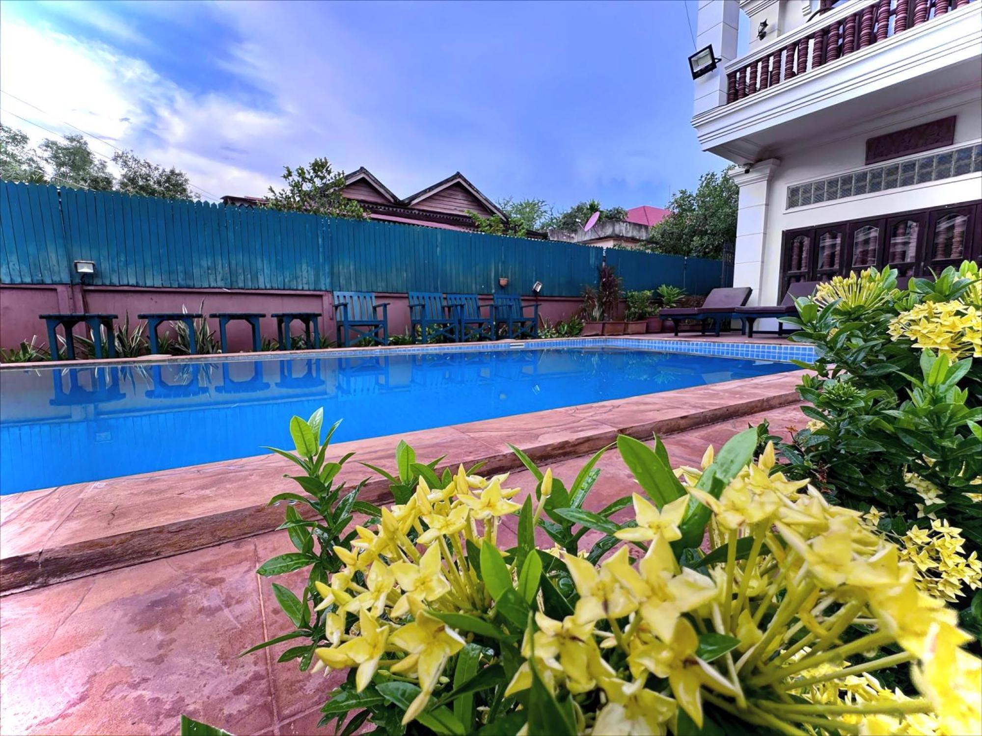 Shining Angkor Boutique Hotel Siem Reap Exterior photo