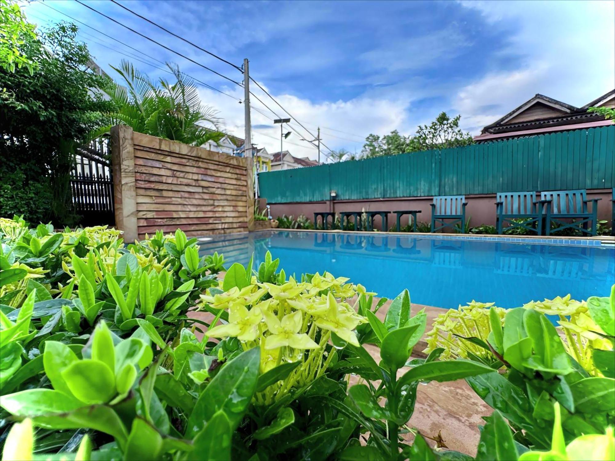Shining Angkor Boutique Hotel Siem Reap Exterior photo